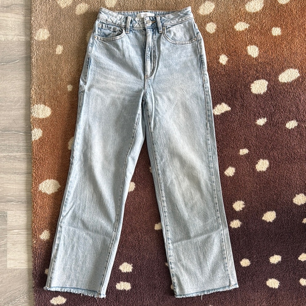 Ultra High Waist Ankle Jeans
